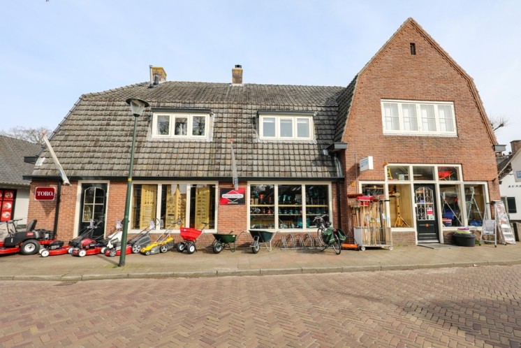 Over De Blaricumsche IJzerhandel, Van den Bergh
