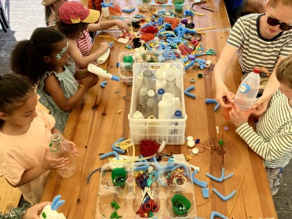 De Afvaljuf - recycle workshop met plastic afval 8
