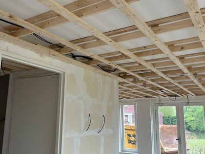 Plafonds en gipswanden laten plaatsen door Tilburgs Bouw