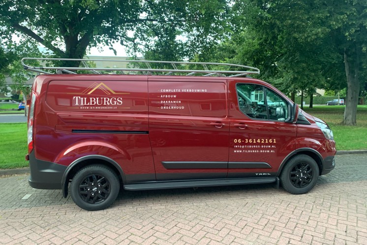 De bus van Tilburgs Bouw- & Timmerbedrijf