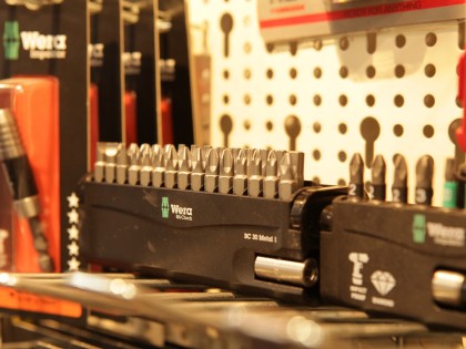 Gereedschappen bij de Blaricumsche IJzerhandel, Van den Bergh