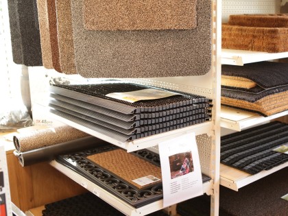 IJzerwaren bij de Blaricumsche IJzerhandel, Van den Bergh