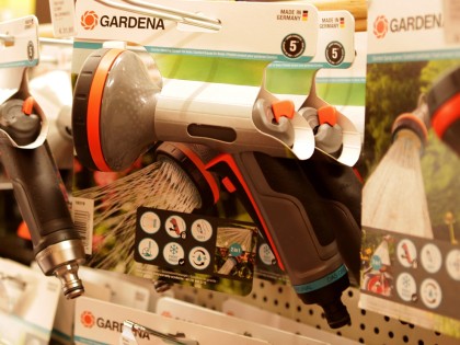 Tuinberegening bij de Blaricumsche IJzerhandel, Van den Bergh