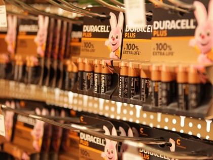 Verlichting bij de Blaricumsche IJzerhandel, Van den Bergh