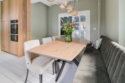 Eetkamerbank-met-verticale-banen