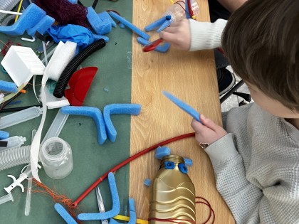 Workshop with waste (from Sophia Children's Hospital)