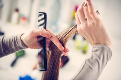 de-haarkunstenaar-kapster-aan-huis-gooi-knippen - resize