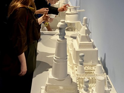 Carolien Adriaansche Children's Biennial - build your own with white plastic waste