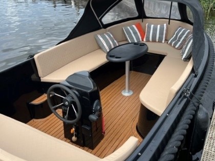Mythos 570 Tender