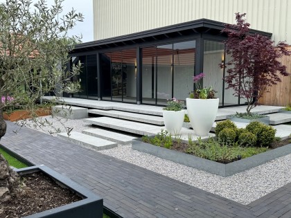 Prestige Hillhout showroom dealer