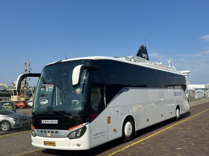 53 persoons bus IJmuiden
