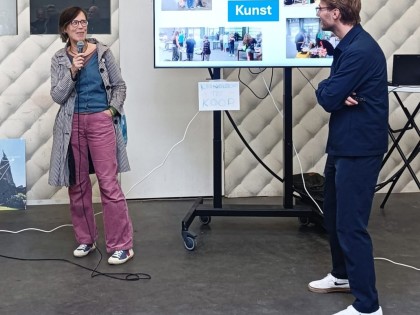 John Dewey College - presentatie