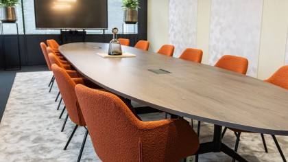 vergadertafel markant