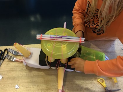 Afvaljuf Ling Zhi Helikopters  1