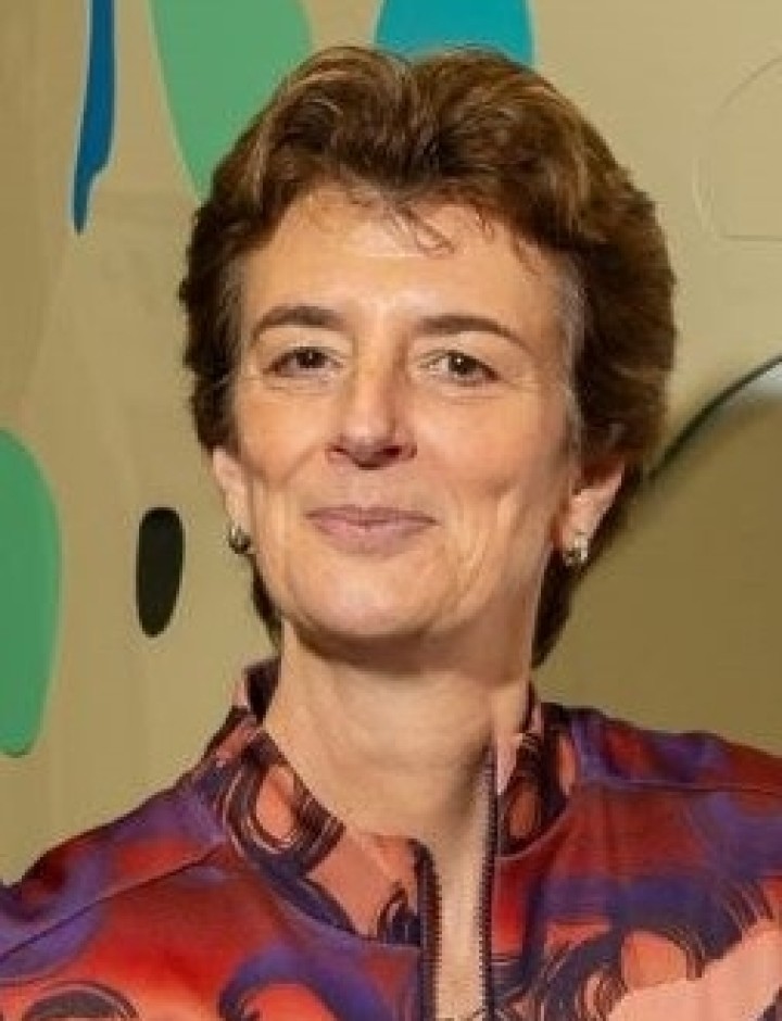 Dr. Anne-Marie van Dam