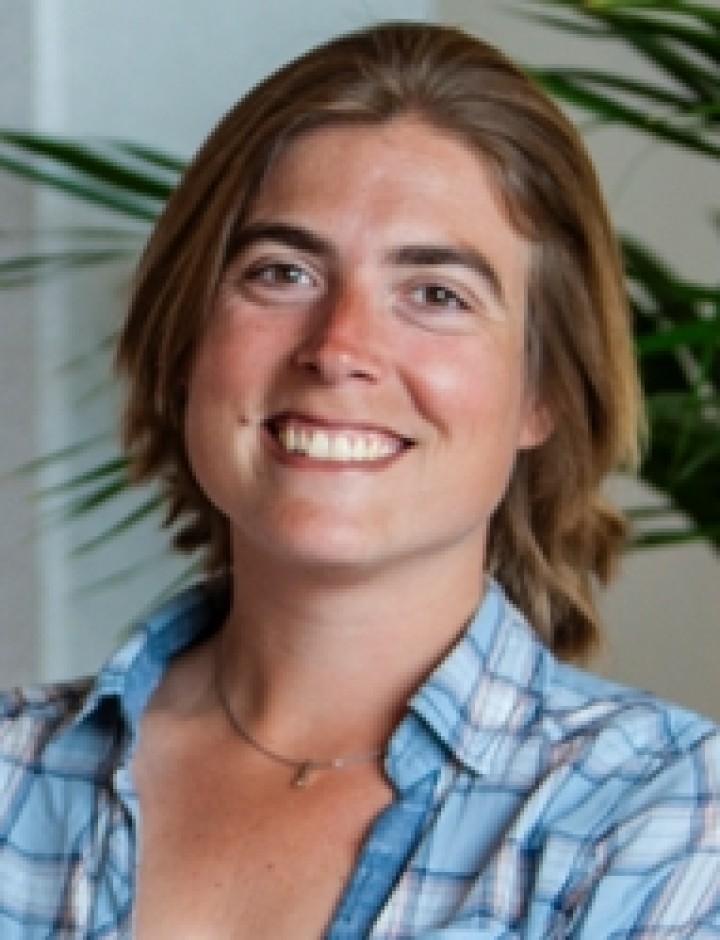 Dr. Kim Bonger