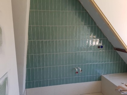 Diverse profesionele badkamers gebouwd door Tegelwerken Erwin Bout