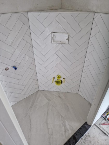 Toilet afbouw Tegelwerken Erwin Bout