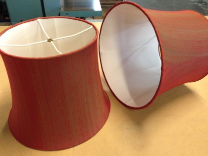 Zijde gespannen lampenkap met binnenvoering