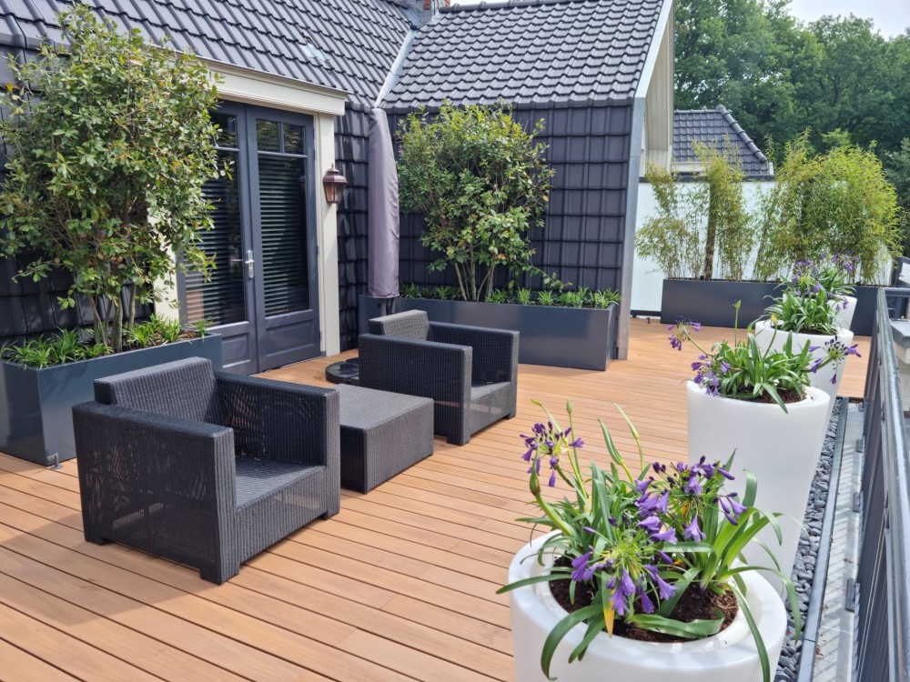 Aanleg luxe dakterras in Laren