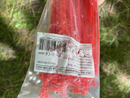 Carolien Adriaansche  - tyraps secured again