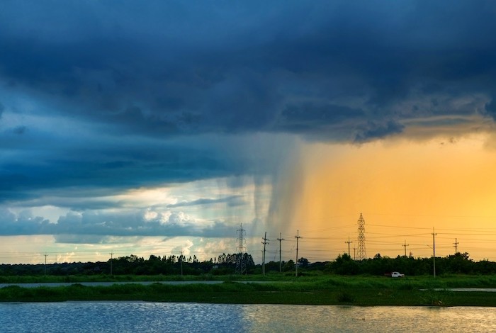 buien boven landschap