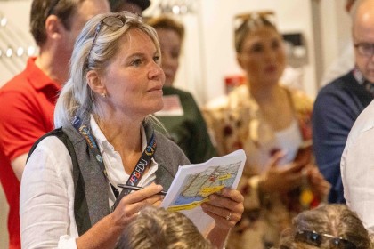 0f9dffbe-273c-476d-8f9c-7f116b422c2b