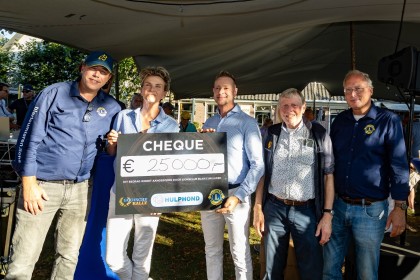 5b81dbd9-e698-44bf-a151-7dd2737c4292