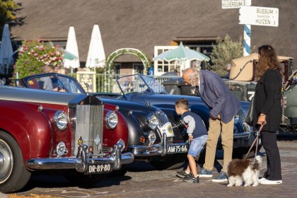 b3b3293f-cb0a-4947-83e2-787e5dde8259