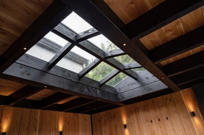 lichtstraat overkapping zwart ALmere buitenleven