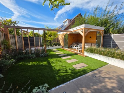 WhatsApp Image 2025-10-12 at 13.03.07 (1)