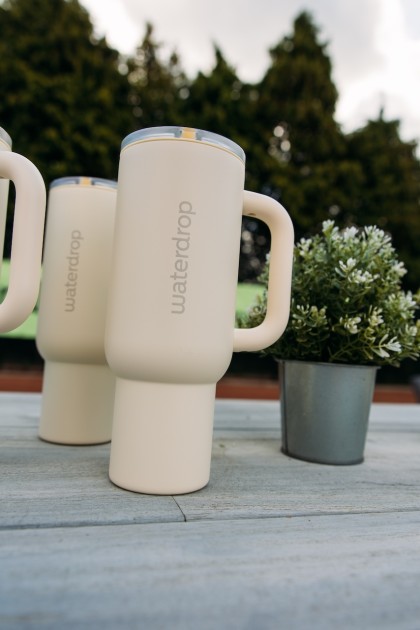 2025_HylineClub_Waterdrop_3