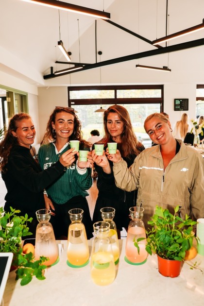 2025_HylineClub_Waterdrop_41