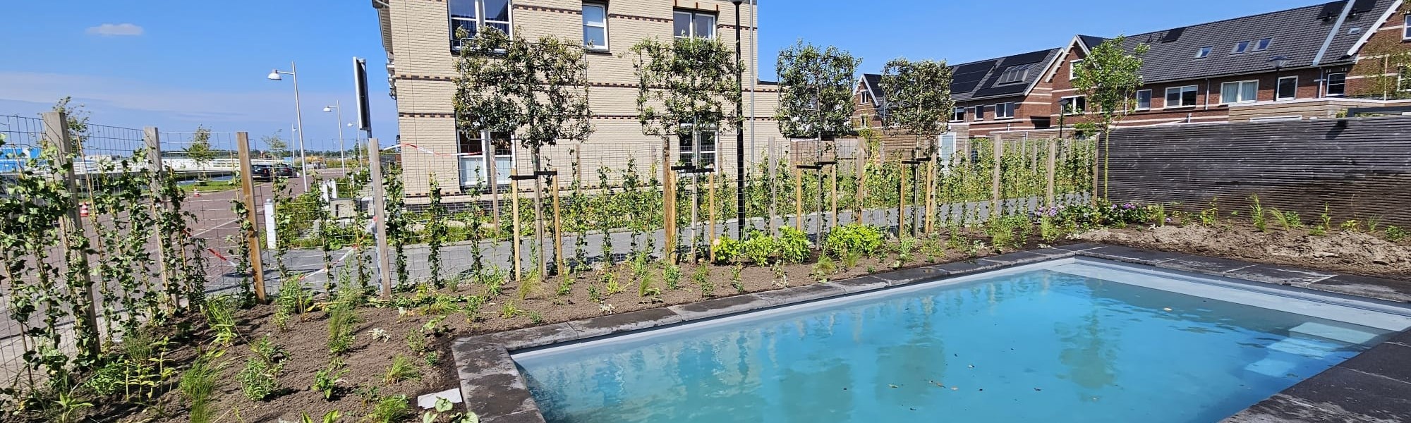 Zwembad laten aanleggen