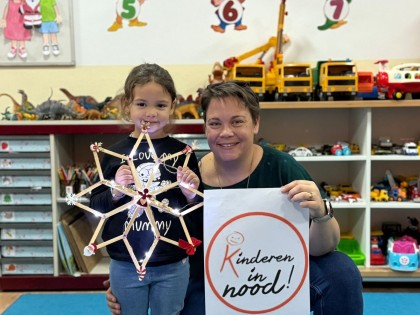 De Kleuterschool van Julia Kovacs heeft een prachtige kerstster gemaakt
