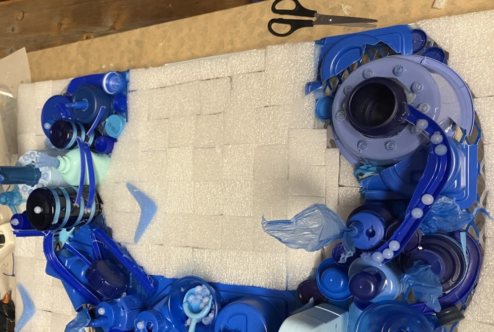 Bedrijfs logo van plastic afval