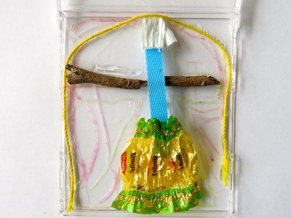 De Afvaljuf - Kobe maakt een museum - presenteren