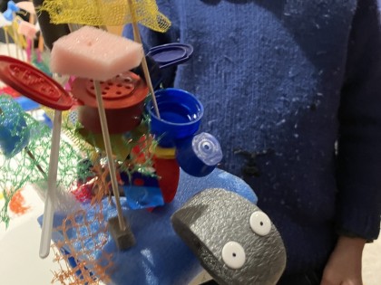 De Afvaljuf - workshop  met plastic afval