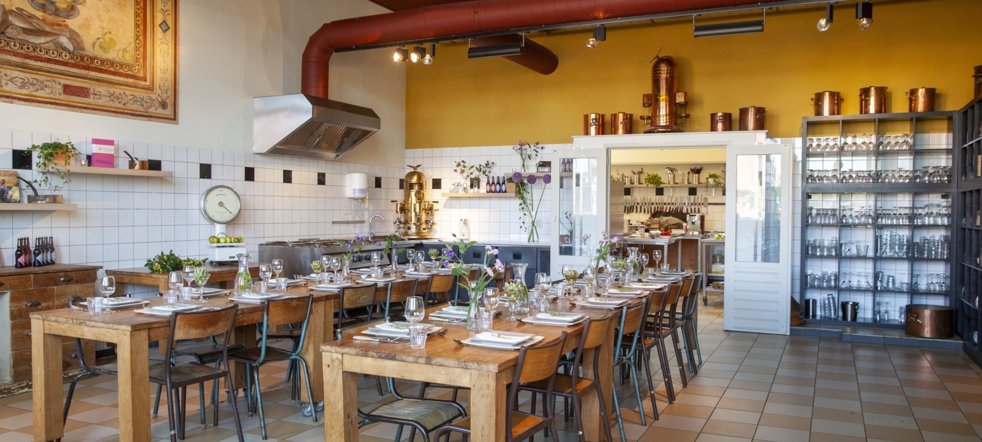The cooking studio for your cooking workshop, cooking course or private dinner in Amsterdam