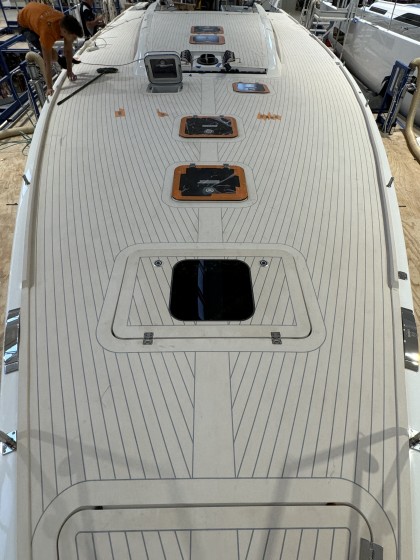 Deck-X Ice Yachts