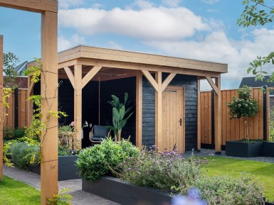 Schuur met overkapping Douglas Trendhout