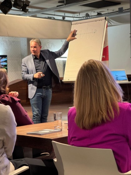 Terugblik bedrijfsbezoek Momentum Global Ventures (10)