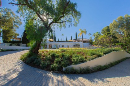 Chloes Estate Villa Renovated