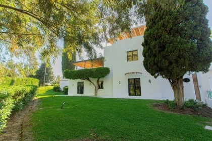 Chloes Estate Villa Renovated