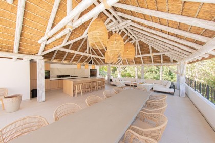 Chloes Estate Villa Renovated