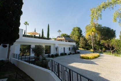 Chloes Estate Villa Renovated