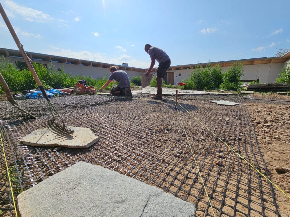 Natuursteen plaatsen - Riel