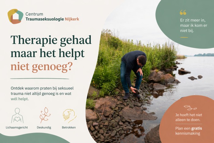 Man bij water die stilstaat en reflecteert, passend bij verwerking van seksueel trauma